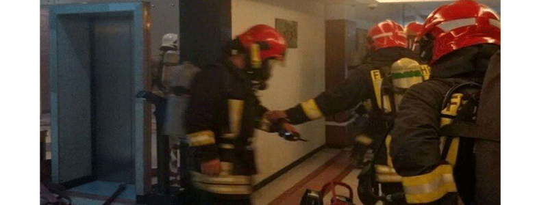 نجات 30 نفر از آتشسوزی هتل مشهد توسط آتش نشانان