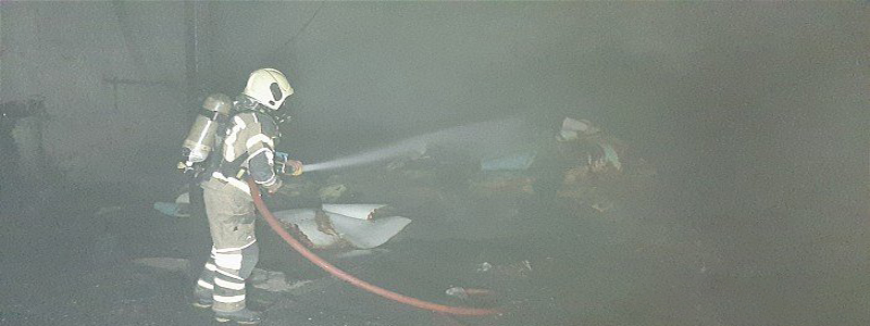 آتش سوزی و آوار در کارگاه تولید مبل