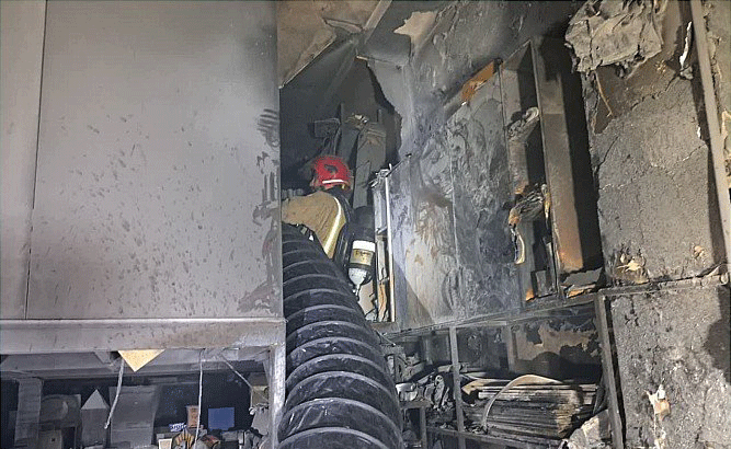 آتش سوزی مرکز خرید در پامنار