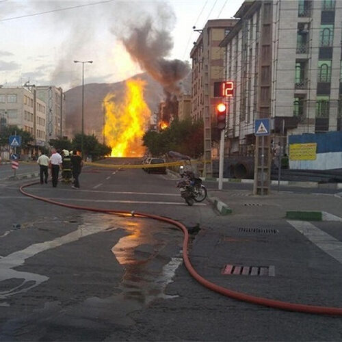 آتش‌سوزی مرگبار در چهار راه پارک وی