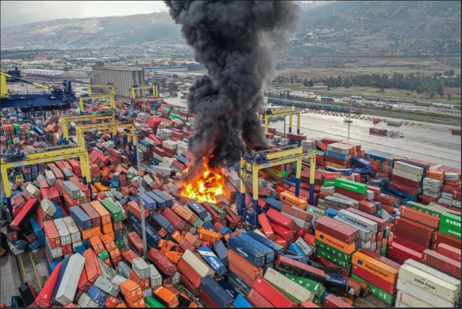 آتش سوزی در بندر اسکندرون ترکیه